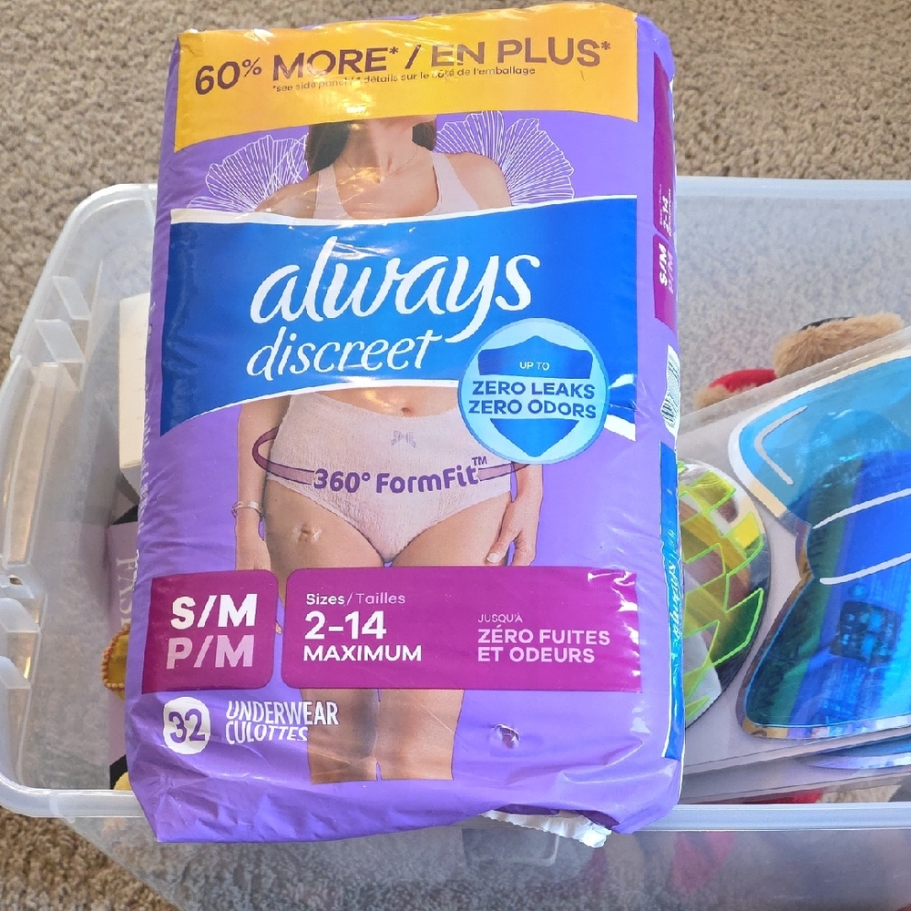 Always Discreet Women's Incontinence Underwear - Purple Packaging